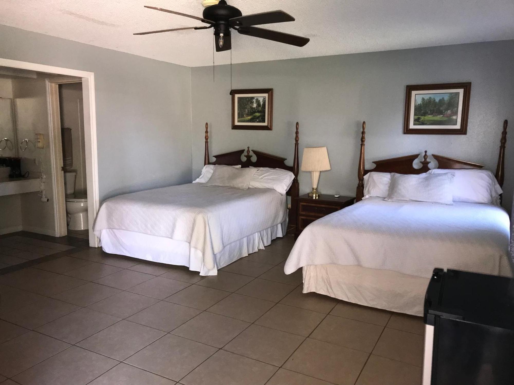 Columbia Lakes Hotel & Conference Center West Columbia Экстерьер фото