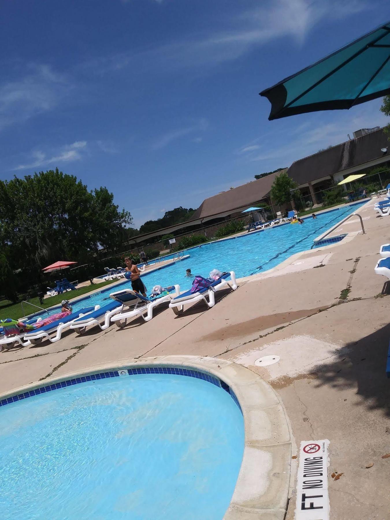 Columbia Lakes Hotel & Conference Center West Columbia Экстерьер фото